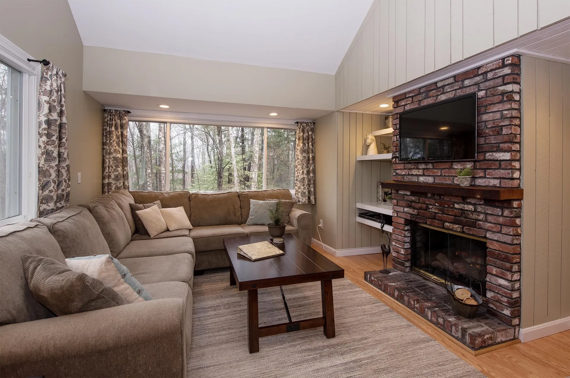 32 Condo Road Campton NH 03223