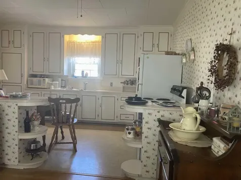 671 First Avenue Berlin NH 03570