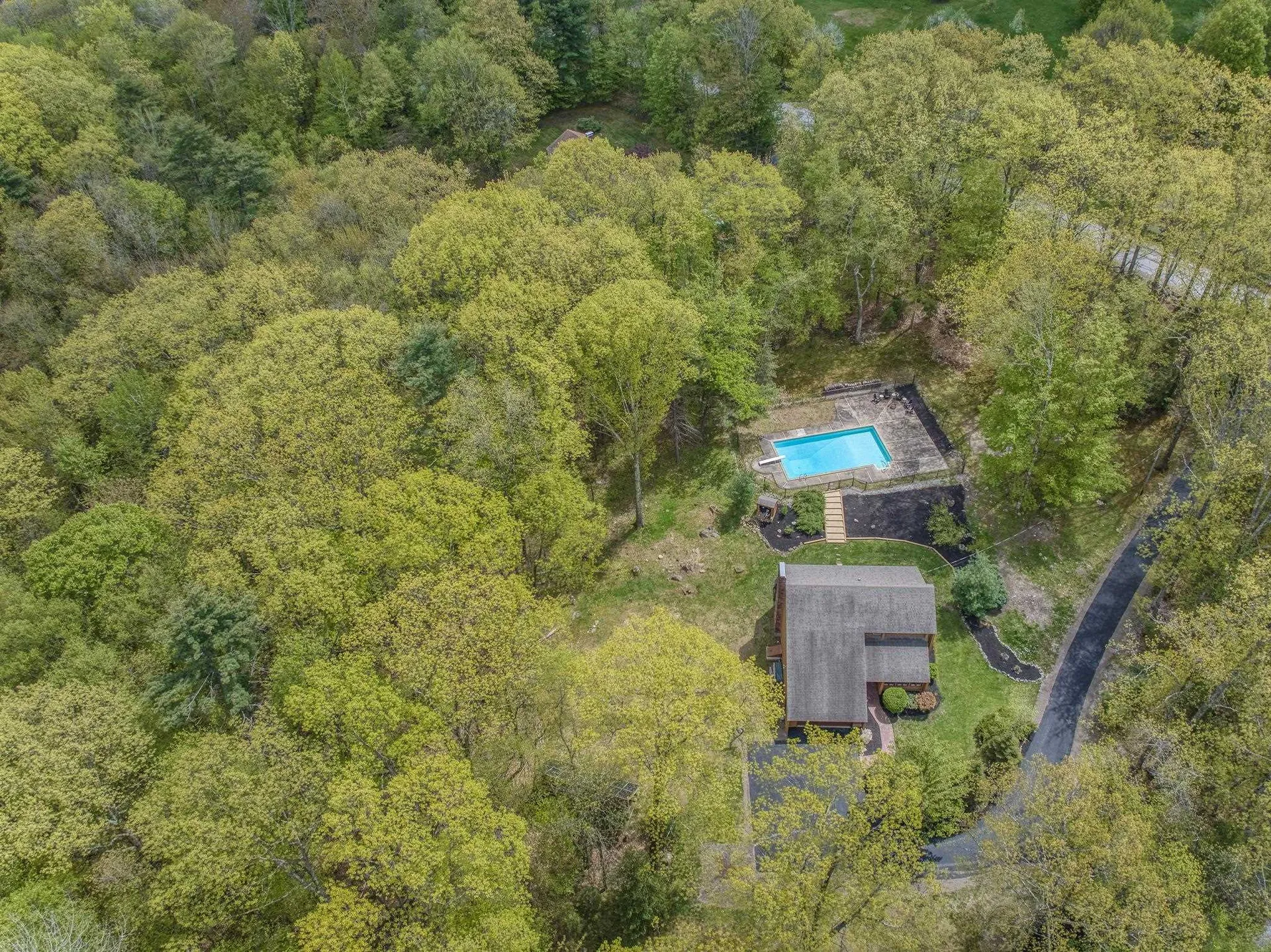 61 King Road Bedford NH 03110