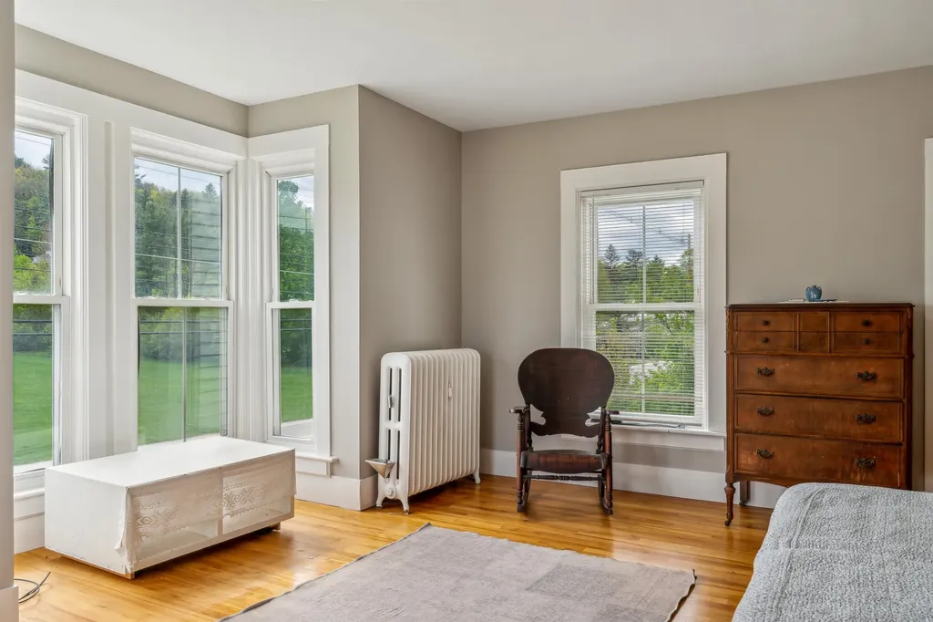 337 S. Windsor Street Royalton VT 05068