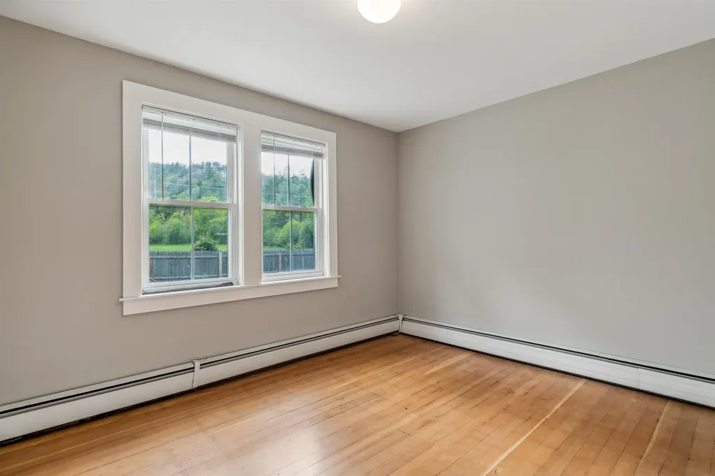 337 S. Windsor Street Royalton VT 05068