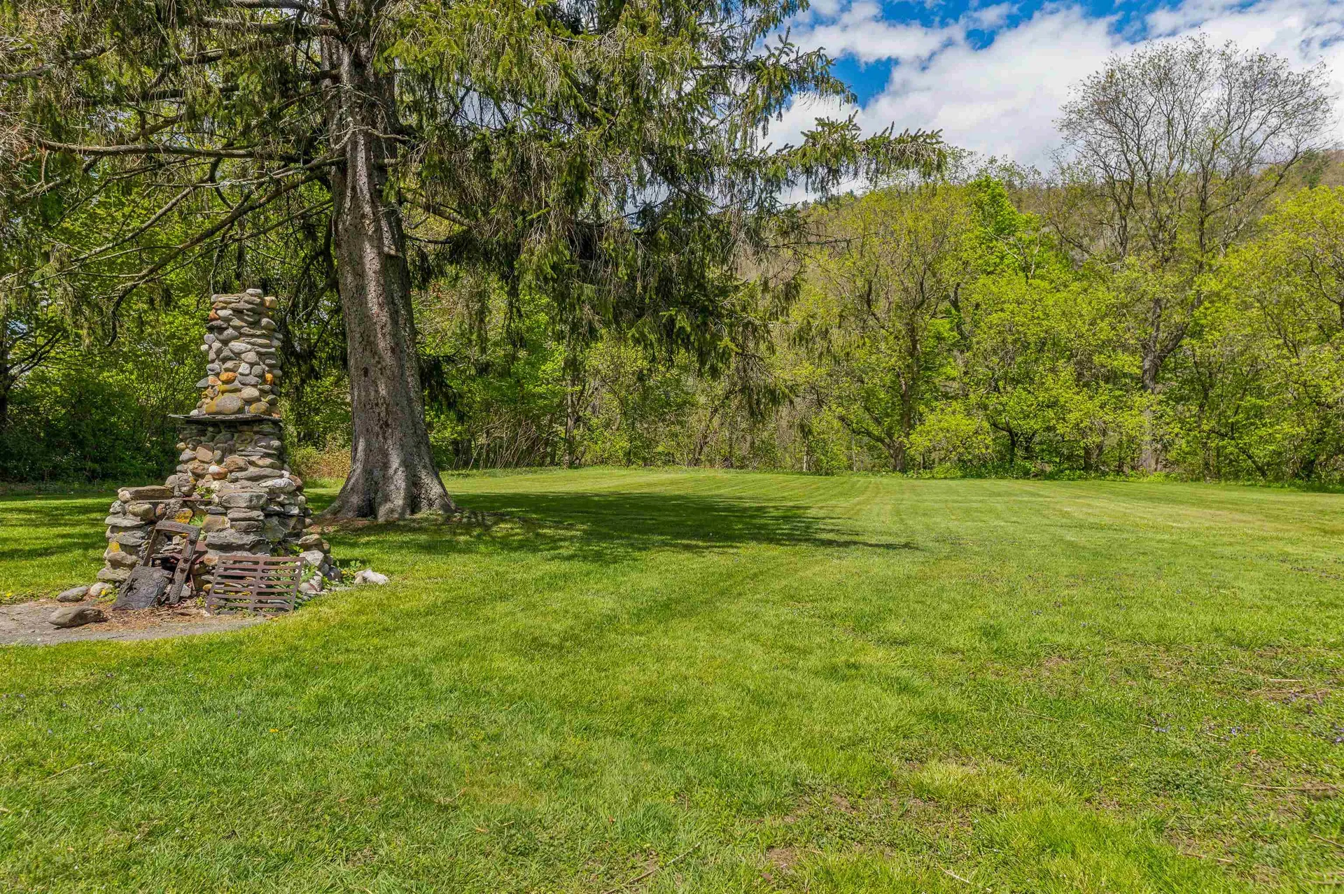 337 S. Windsor Street Royalton VT 05068