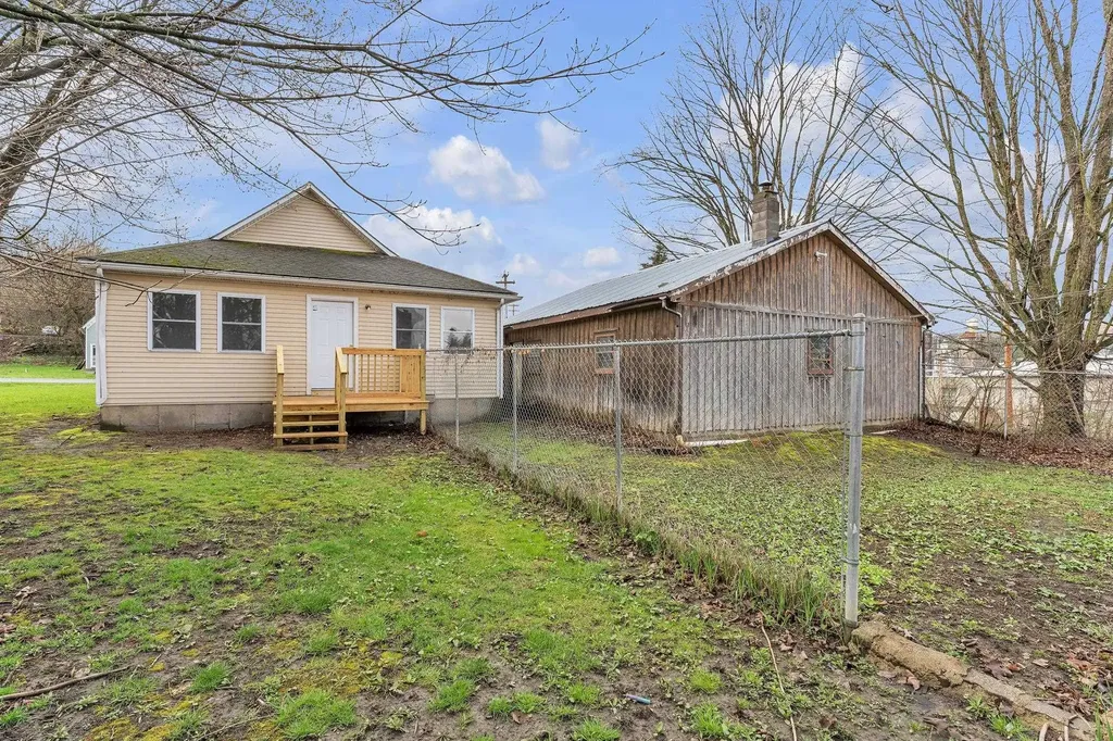 4 South Street Orleans VT 05860