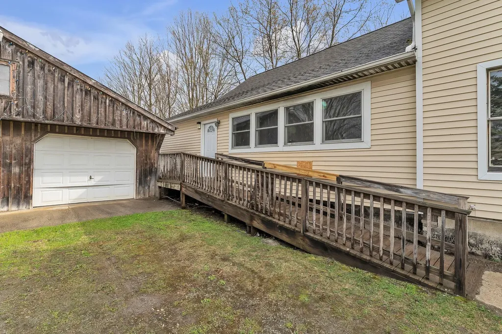 4 South Street Orleans VT 05860