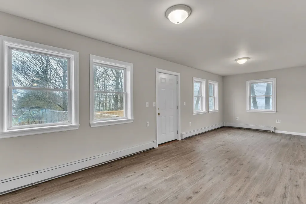 4 South Street Orleans VT 05860