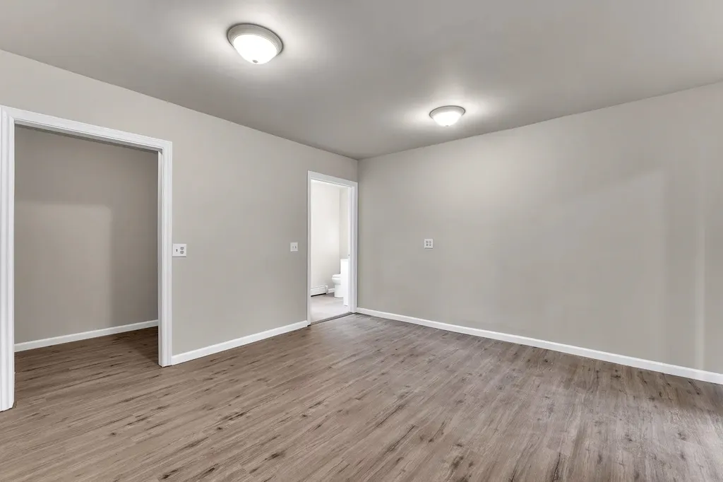 4 South Street Orleans VT 05860