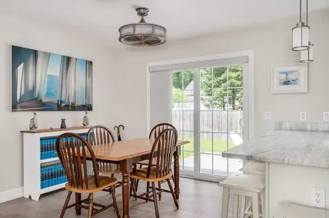 29 Pickens Avenue Seabrook NH 03874