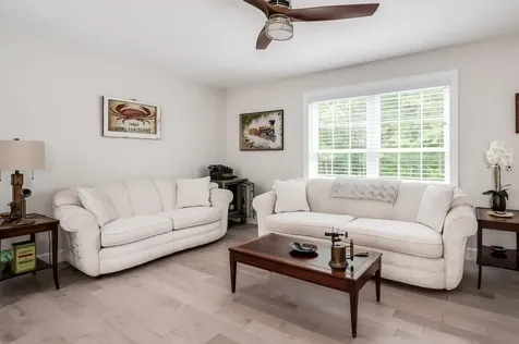 29 Pickens Avenue Seabrook NH 03874