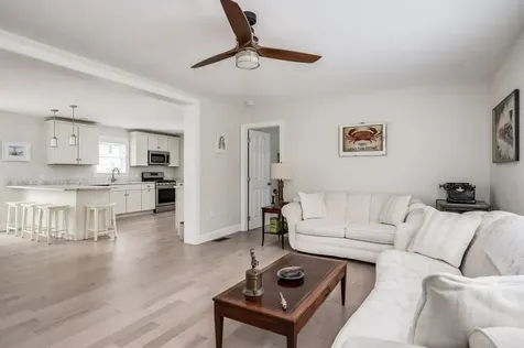 29 Pickens Avenue Seabrook NH 03874