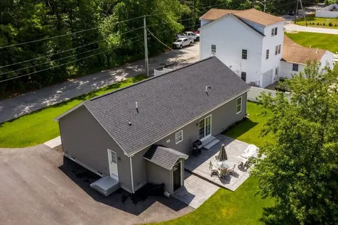 29 Pickens Avenue Seabrook NH 03874