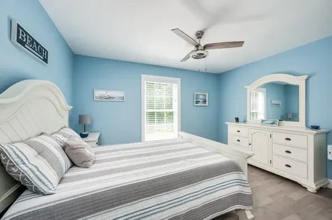 29 Pickens Avenue Seabrook NH 03874