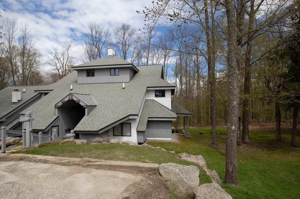166 Village Circle Killington VT 05751
