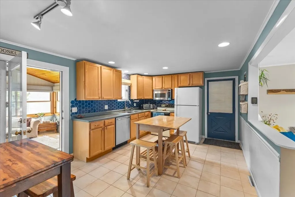 8 Bellevue Street Winooski VT 05404