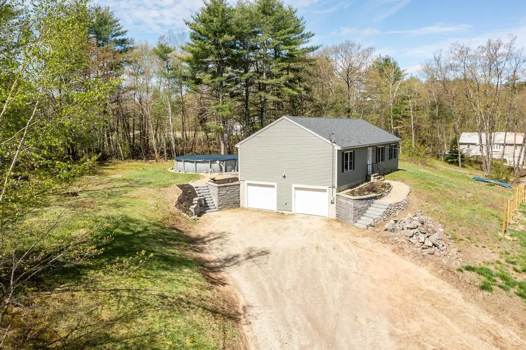 10 Little Falls Bridge Road Rochester NH 03867