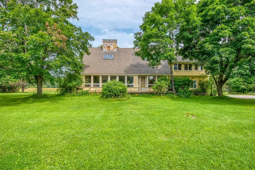 111 Village Road Freedom NH 03836