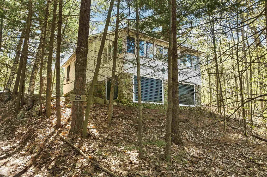 25 Railroad Avenue Alton NH 03810