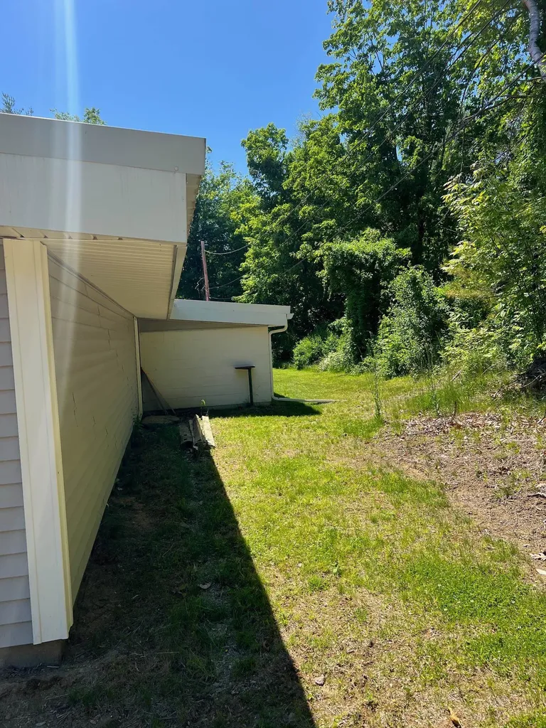 277 Pleasant Street Epping NH 03042