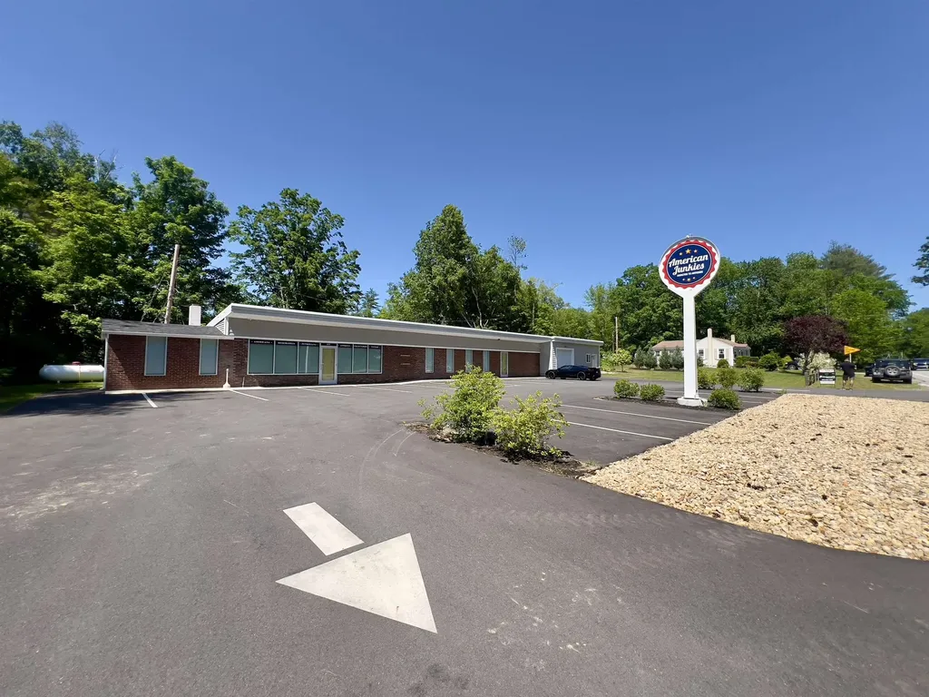 277 Pleasant Street Epping NH 03042