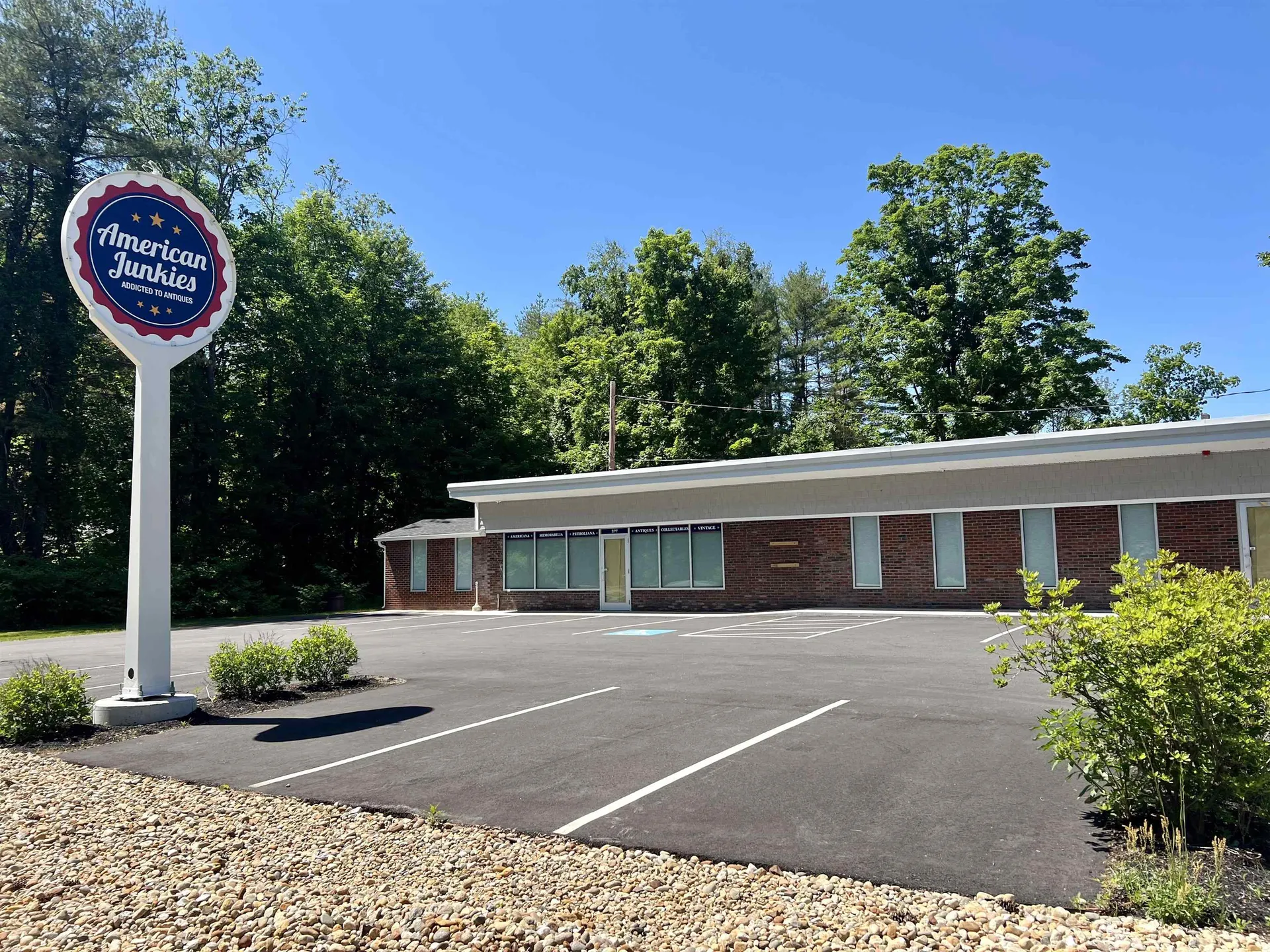 277 Pleasant Street Epping NH 03042