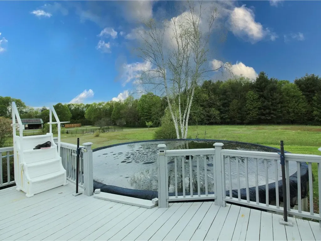 861 Stone Bridge Road Georgia VT 05468
