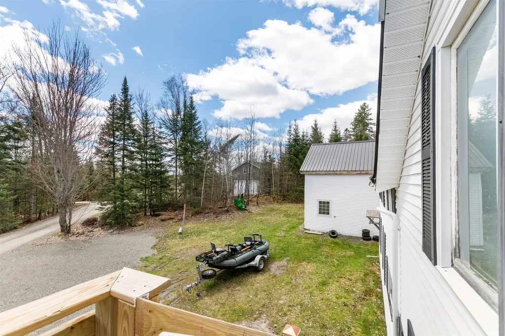 10 Metallak Road Pittsburg NH 03592