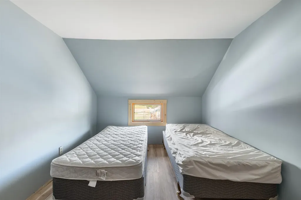 10 Metallak Road Pittsburg NH 03592