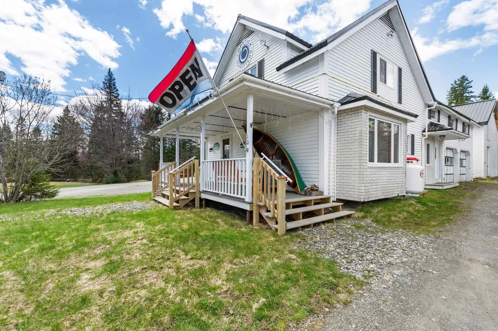 10 Metallak Road Pittsburg NH 03592