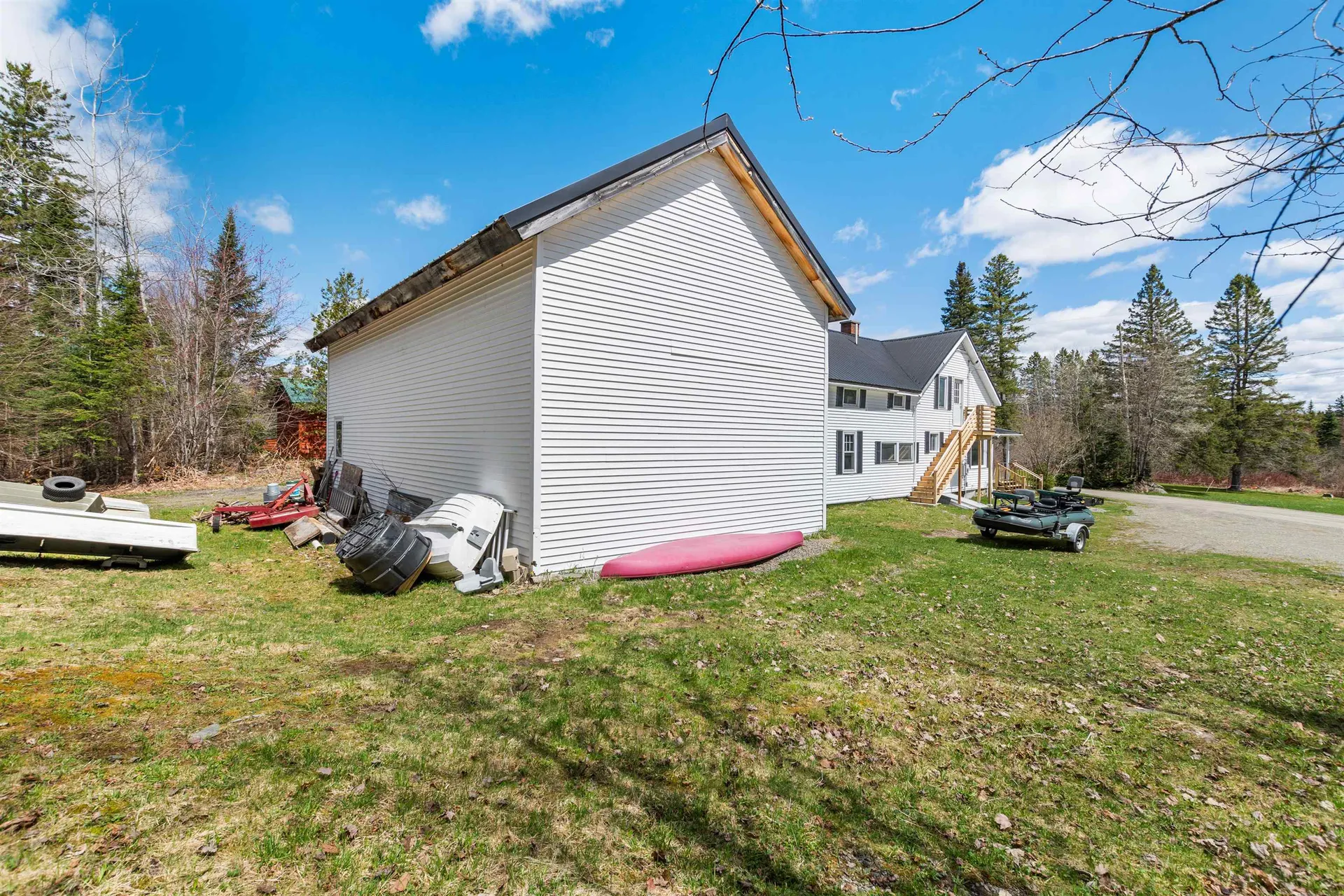 10 Metallak Road Pittsburg NH 03592