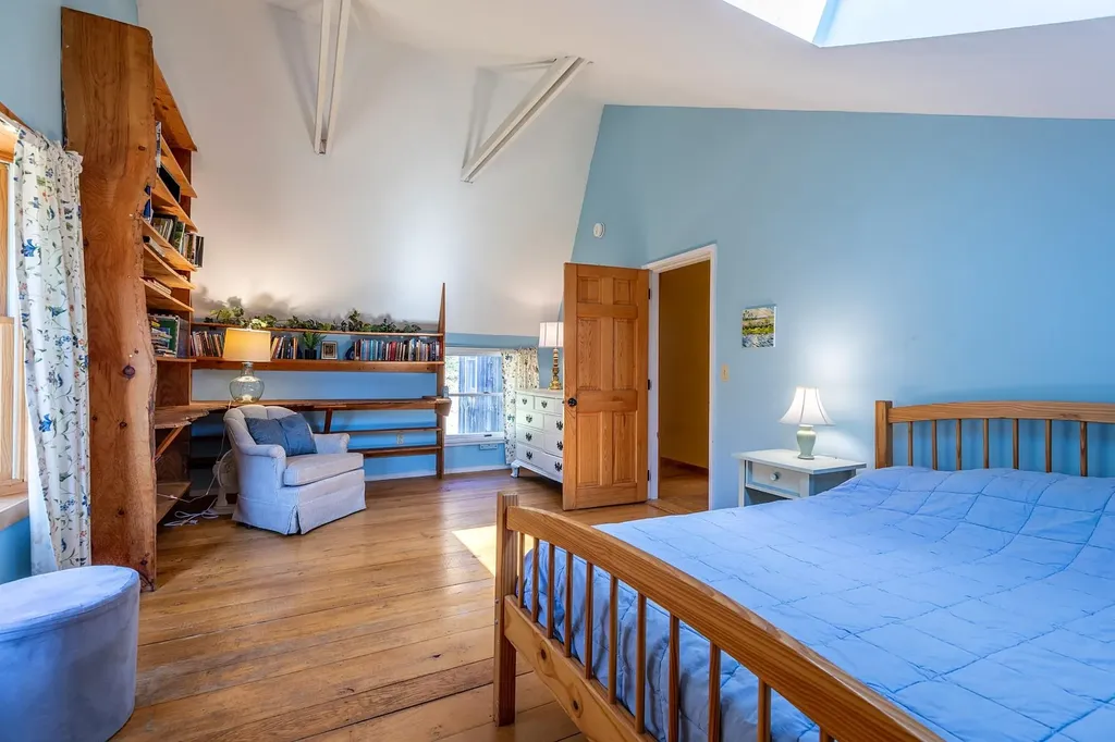 898 Clay Road Pomfret VT 05001