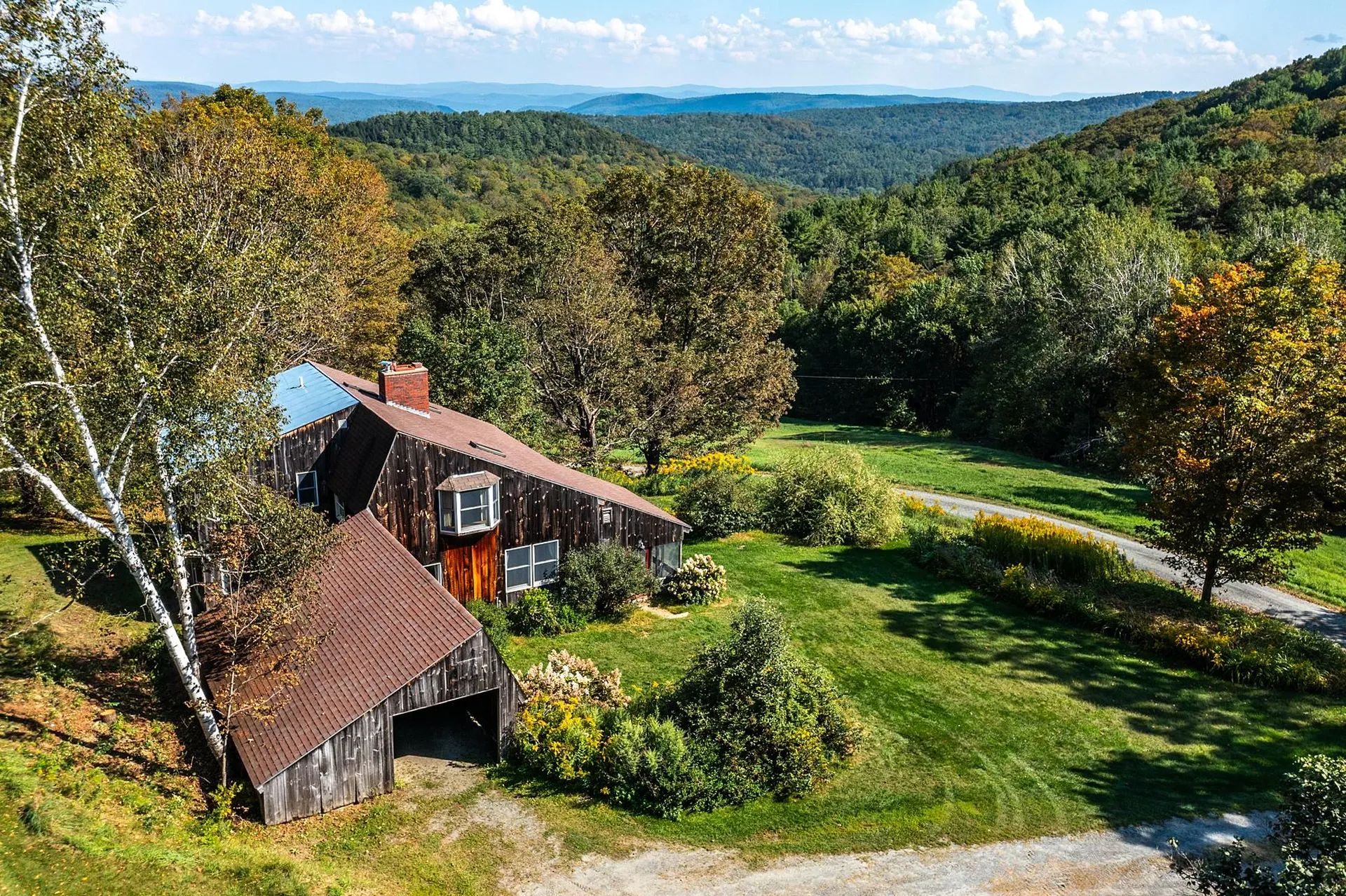 898 Clay Road Pomfret VT 05001