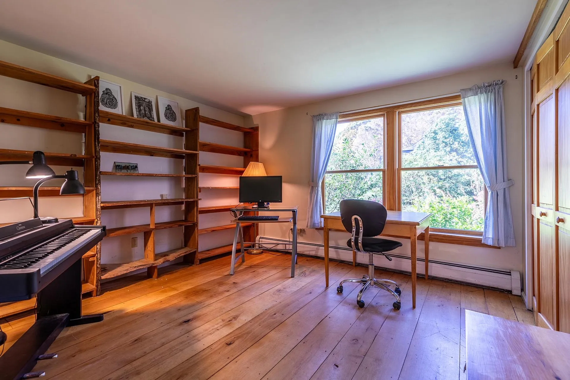 898 Clay Road Pomfret VT 05001