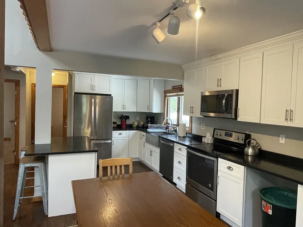 1130 Winona Road New Hampton NH 03256
