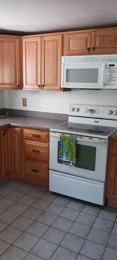 7 Tannery Road Gilsum NH 03448