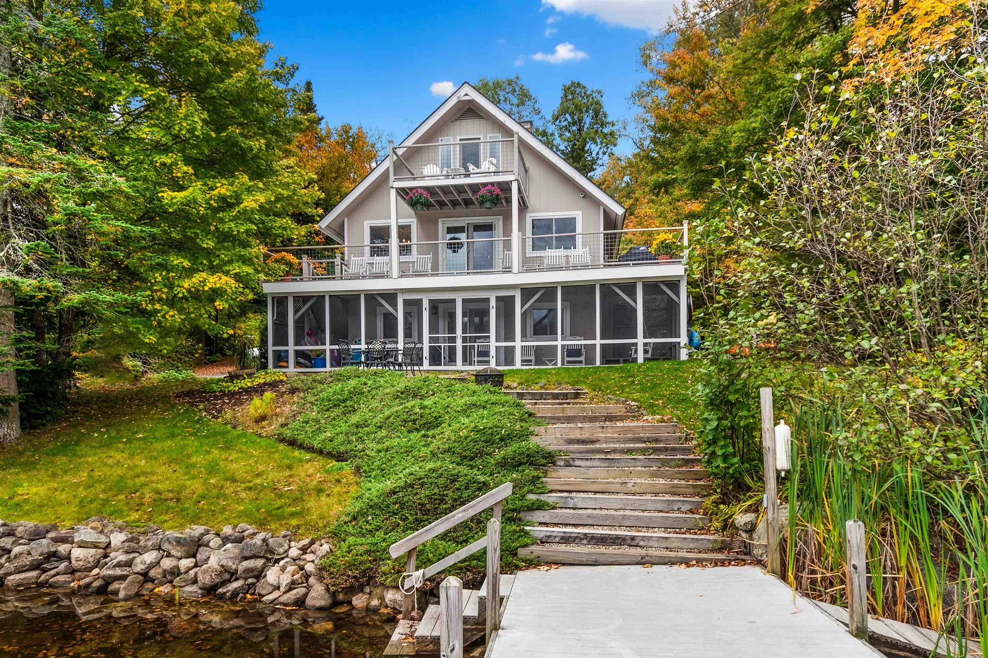 15 West Shore Road Sunapee NH 03782