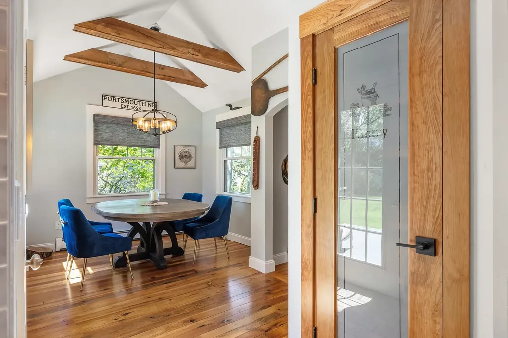 33 Riverview Road New Castle NH 03854