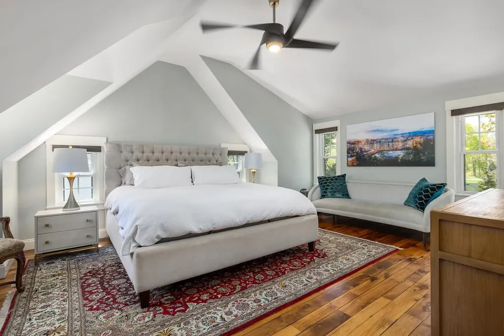 33 Riverview Road New Castle NH 03854