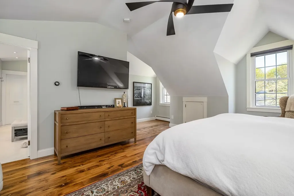 33 Riverview Road New Castle NH 03854