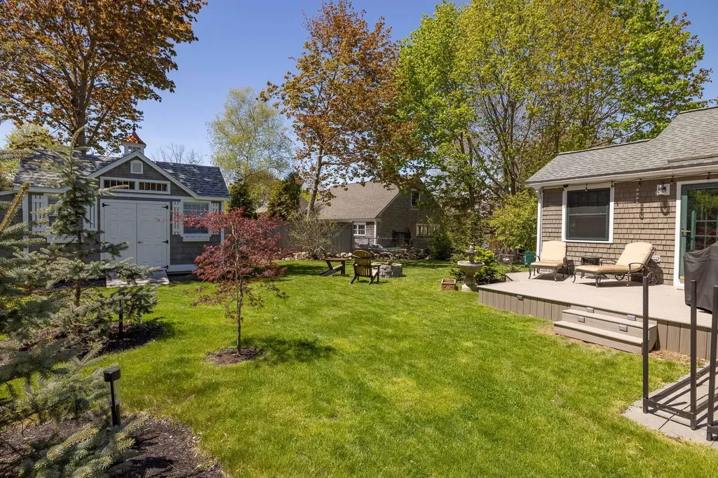 33 Riverview Road New Castle NH 03854