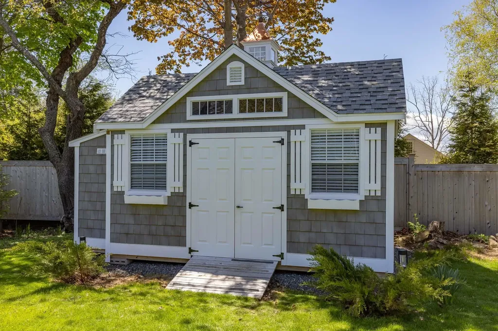 33 Riverview Road New Castle NH 03854