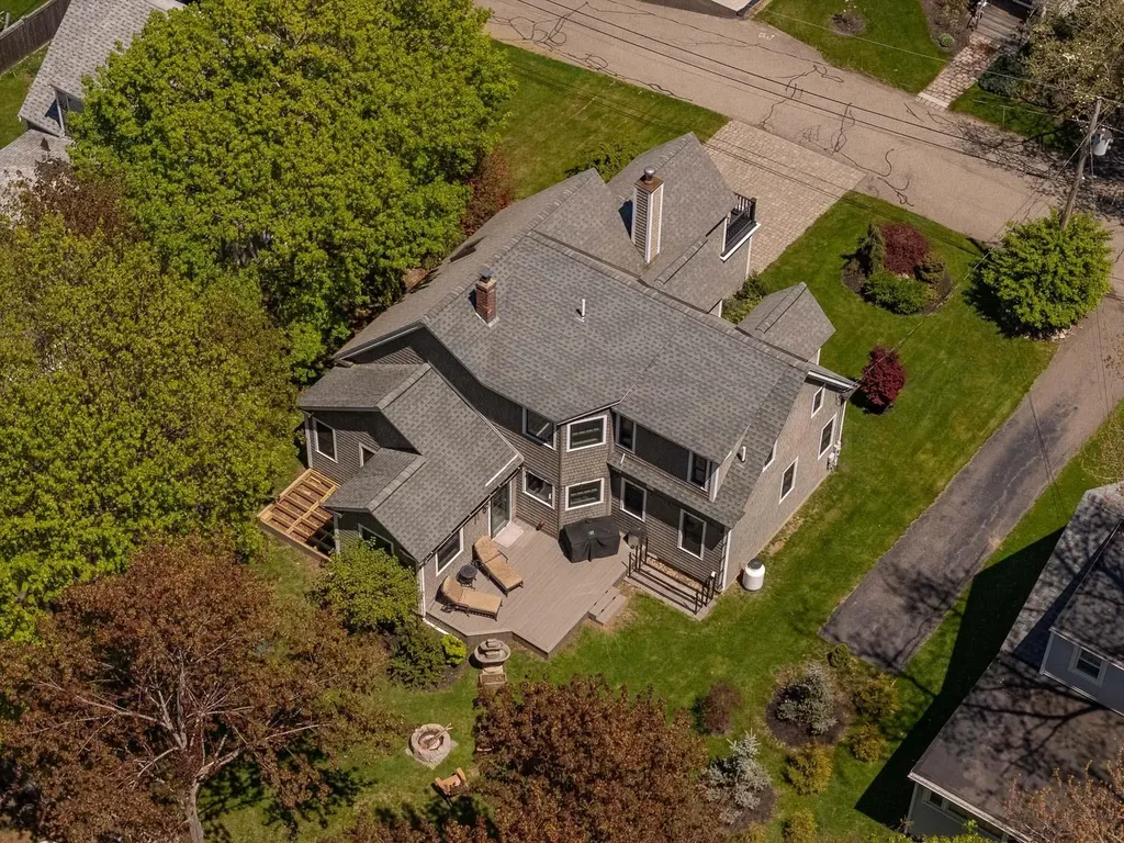 33 Riverview Road New Castle NH 03854