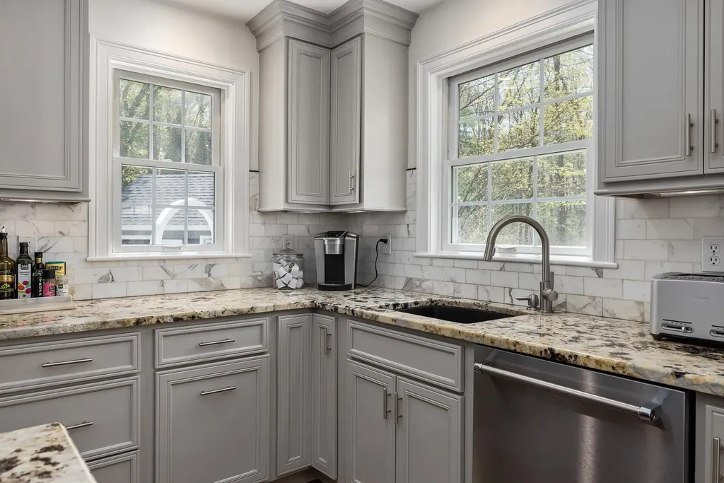 651 Brackett Road Rye NH 03870