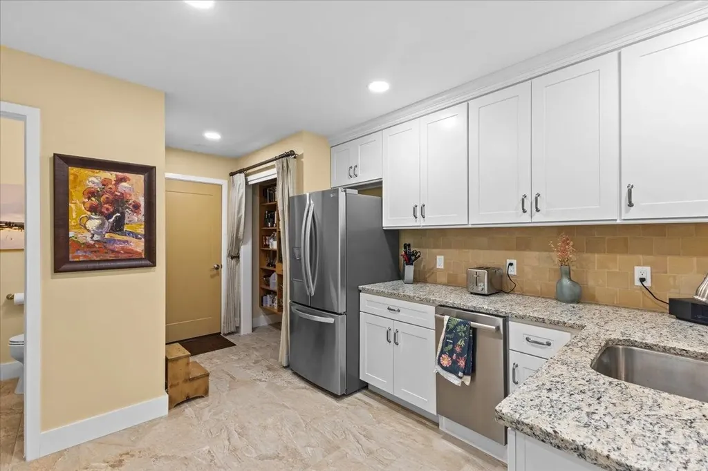 22 Lake Forest Drive Burlington VT 05401