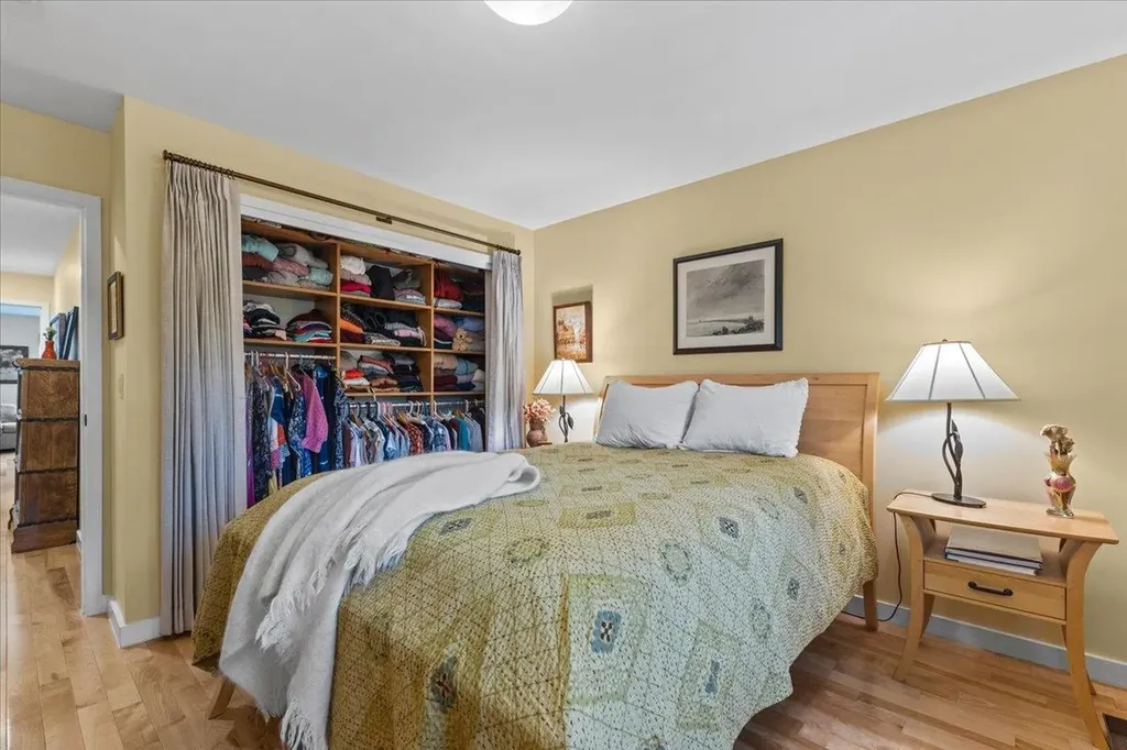 22 Lake Forest Drive Burlington VT 05401