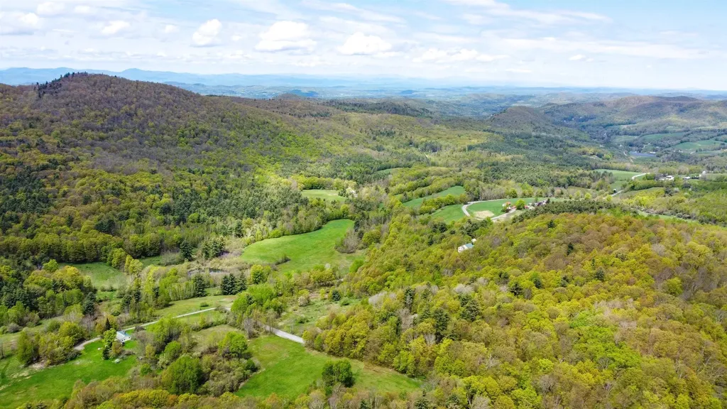 42 Mountain Road Middletown Springs VT 05757