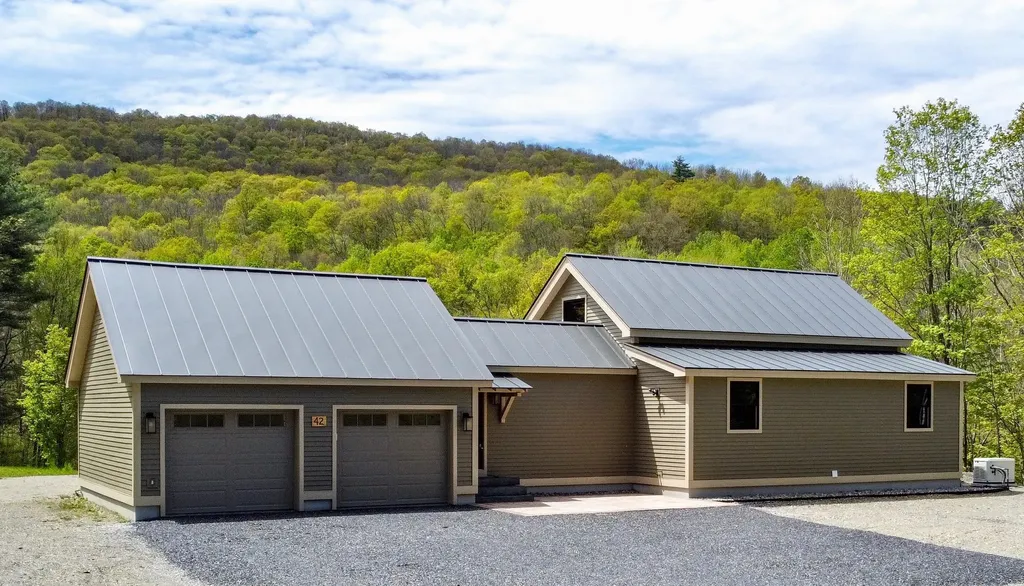 42 Mountain Road Middletown Springs VT 05757