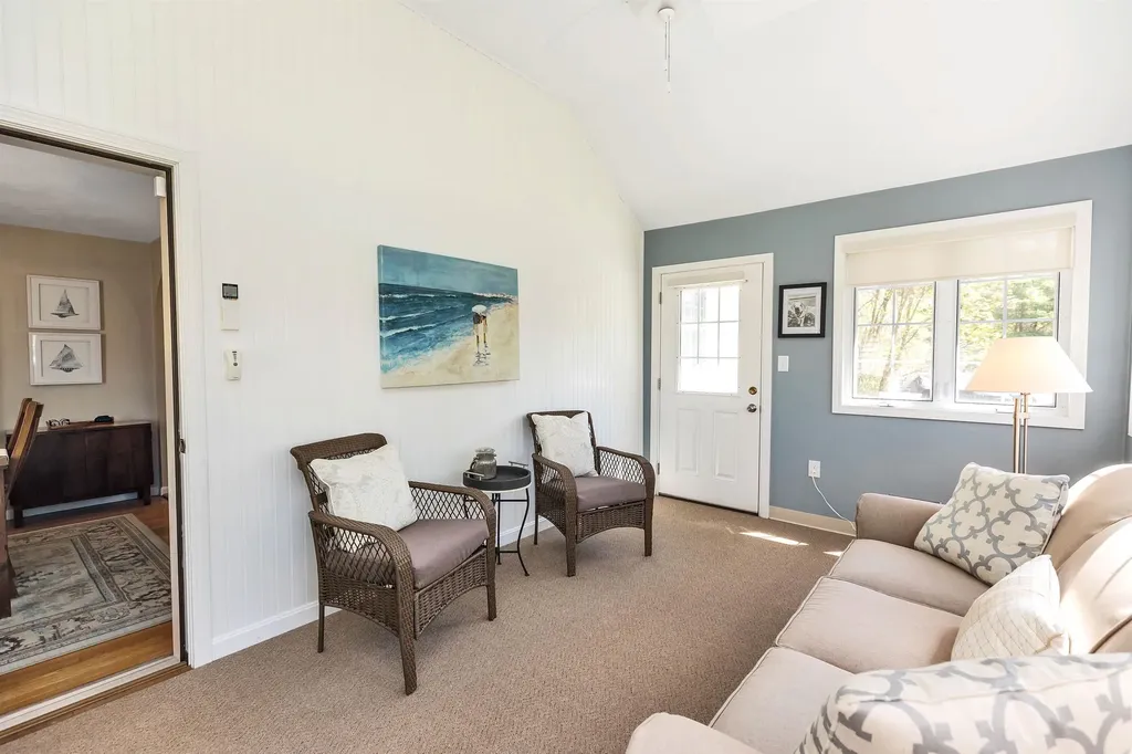 4 Barker Road Windham NH 03087