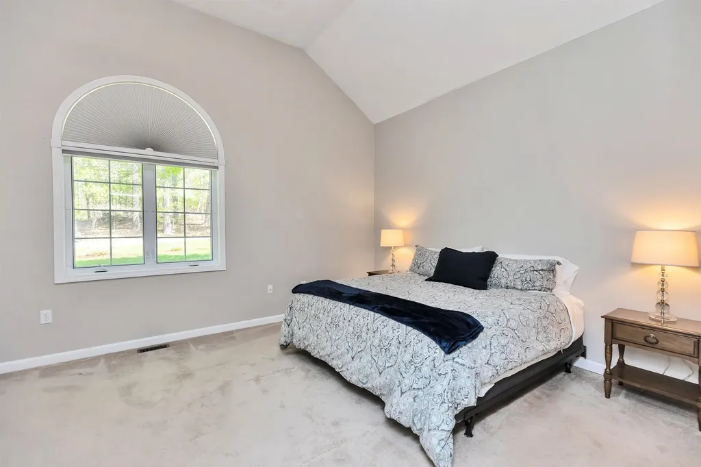 4 Barker Road Windham NH 03087