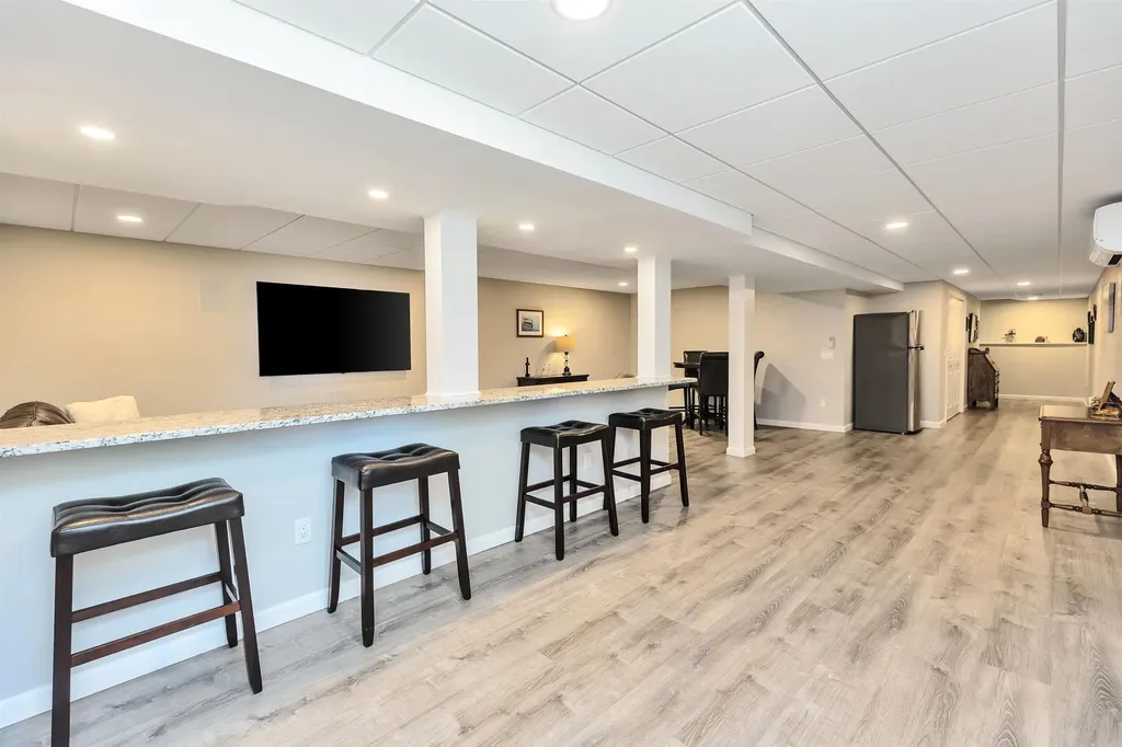 4 Barker Road Windham NH 03087