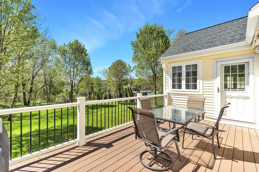 4 Barker Road Windham NH 03087