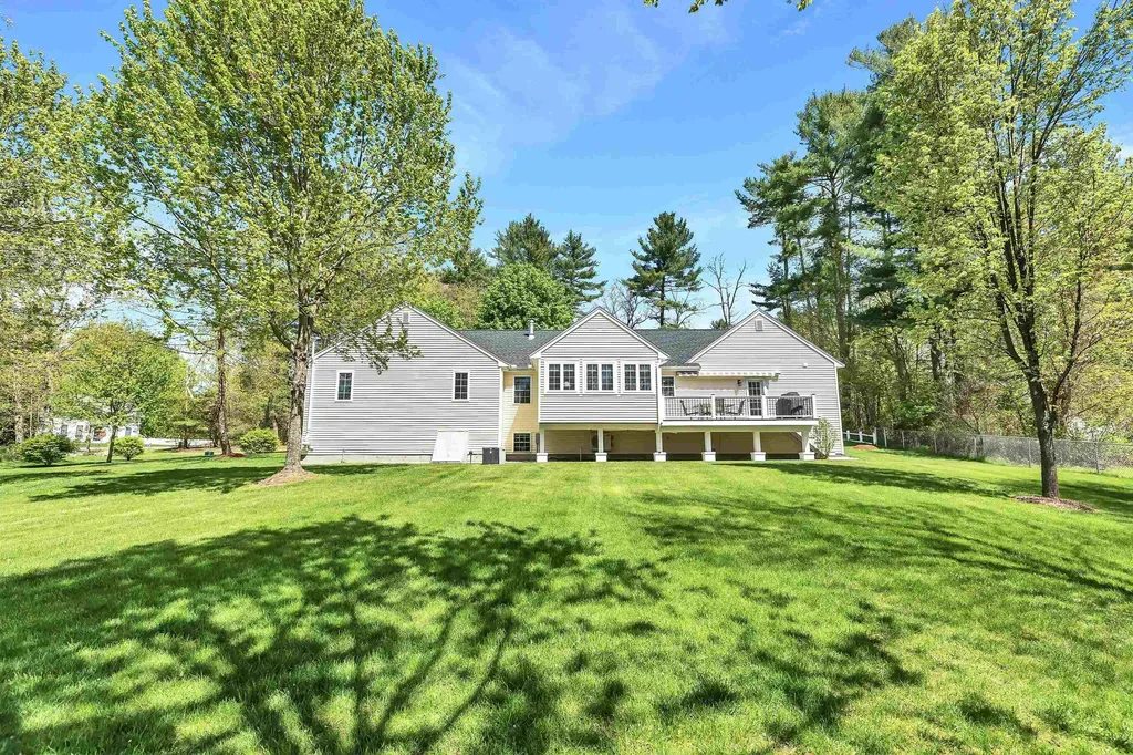 4 Barker Road Windham NH 03087